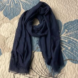 💜4/$16 navy blue scarf